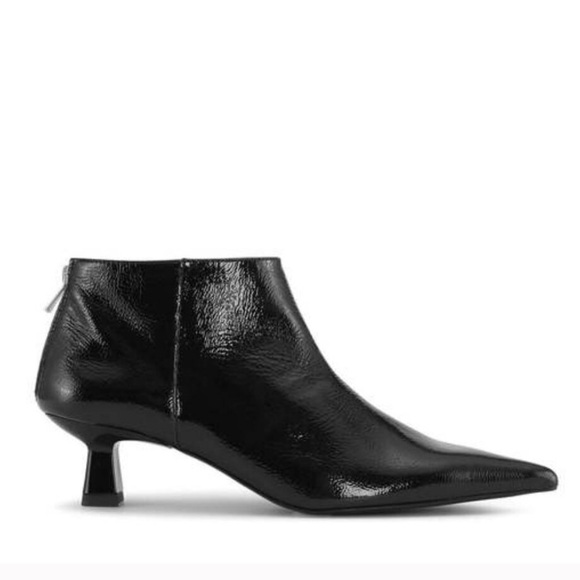 Ganni Soft Pointy Toe Black Naplack Back Zip Kitten Heel Crop Ankle Boots 40=10